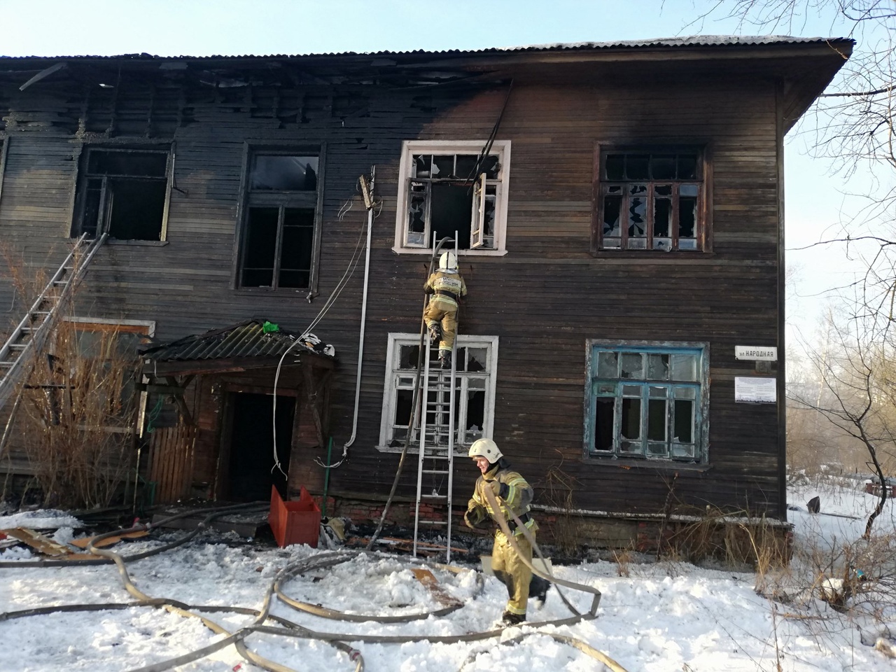 В Вологде подожгли расселенный дом на улице Народной, 8а | 10.02.2020 |  Вологда - БезФормата