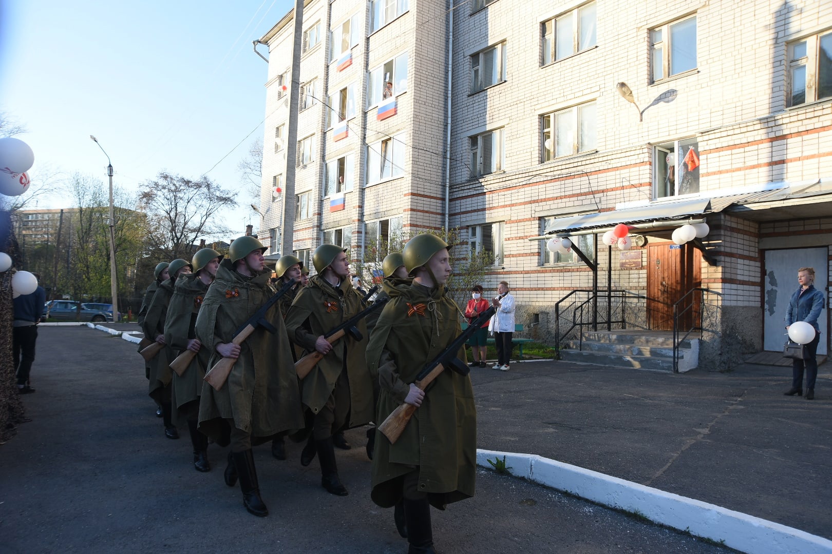 Концерты и парады пройдут в 44 дворах Вологды 9 мая | 08.05.2021 | Вологда  - БезФормата