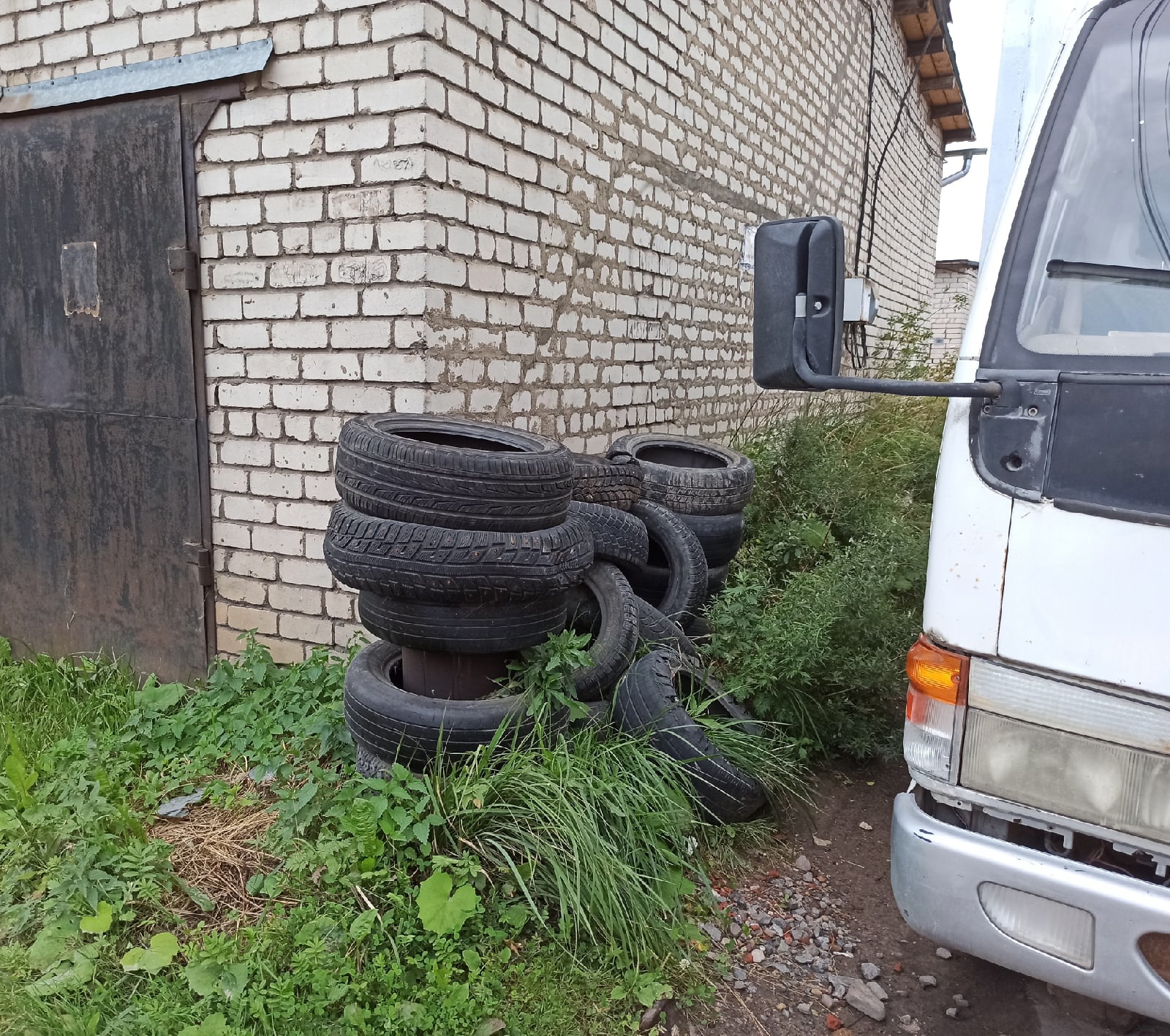 В Вологде планируют организовать бесплатный сбор автопокрышек на утилизацию  | 27.08.2021 | Вологда - БезФормата