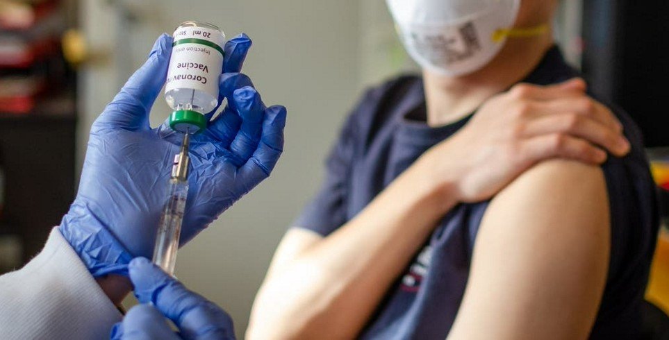 Вологодская область попала в список регионов с самыми низкими темпами вакцинации от коронавируса