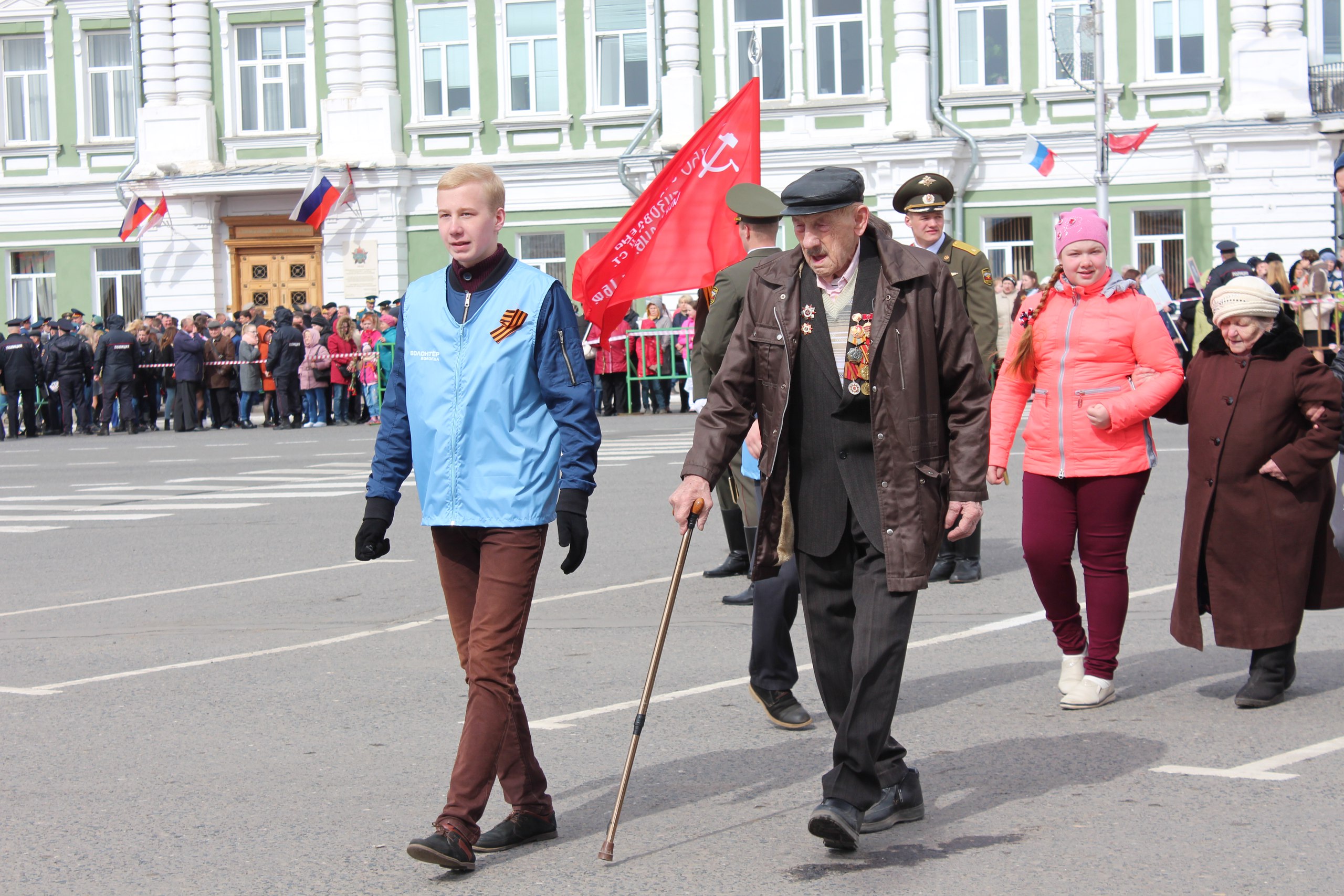 Парад вологда 2024. Парад Победы. Парад Вологда. Парад 9 мая Вологда. Парад в Вологде на площади революции.