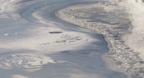 25-летний мужчина провалился под лед в Вологде