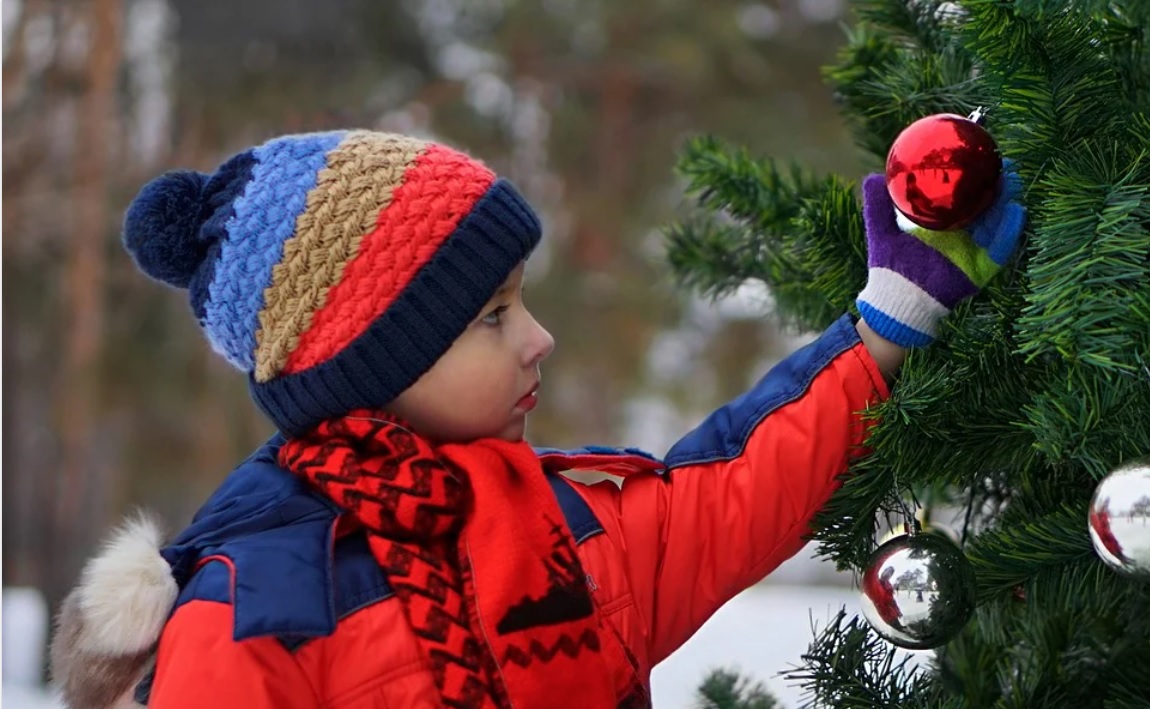 Туристические группы с детьми из других регионов не пустят к Деду Морозу в этом году