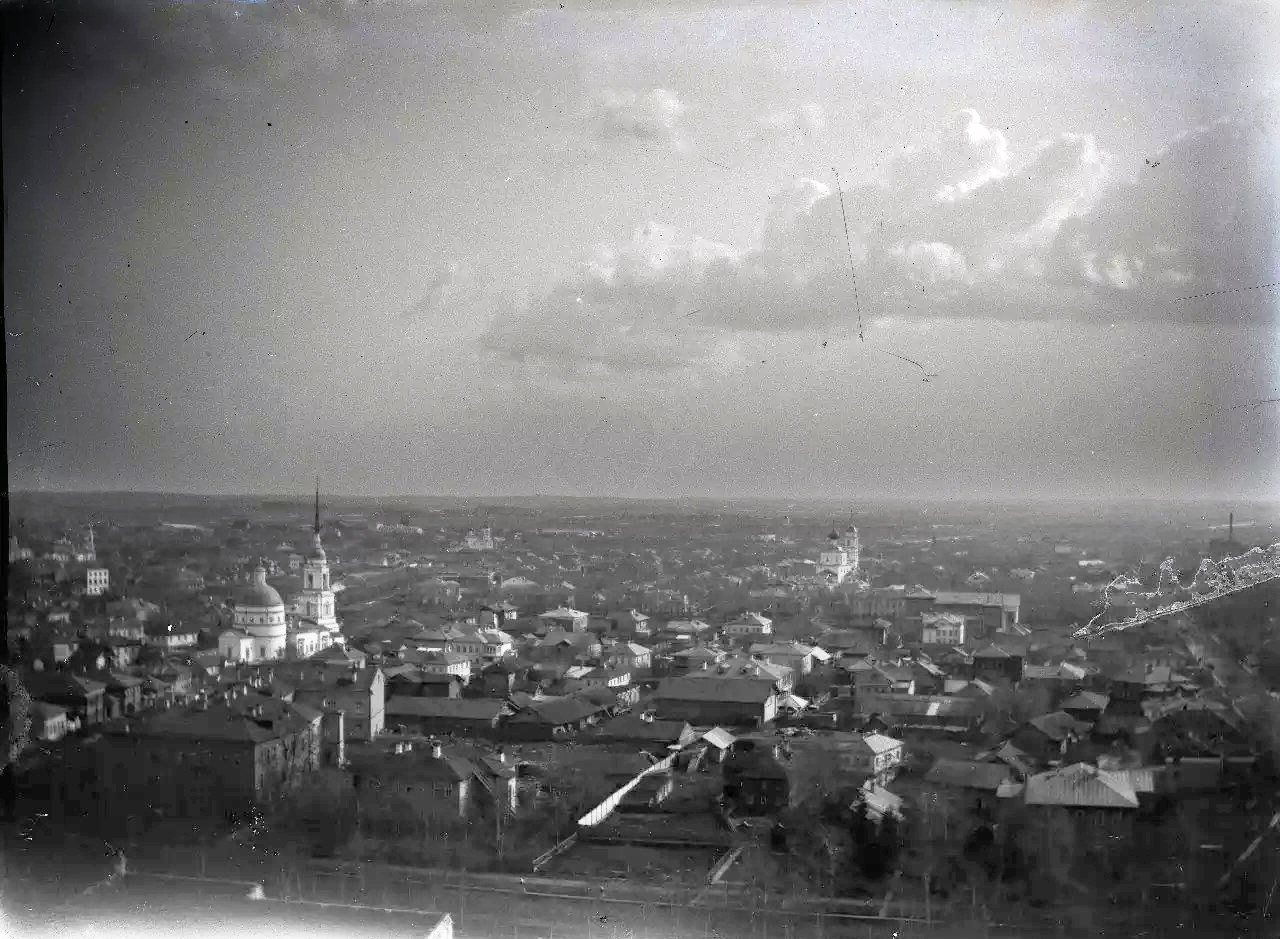 Фото 1900-х годов с колокольни Софийского собора вид в сторону железнодорожного вокзала