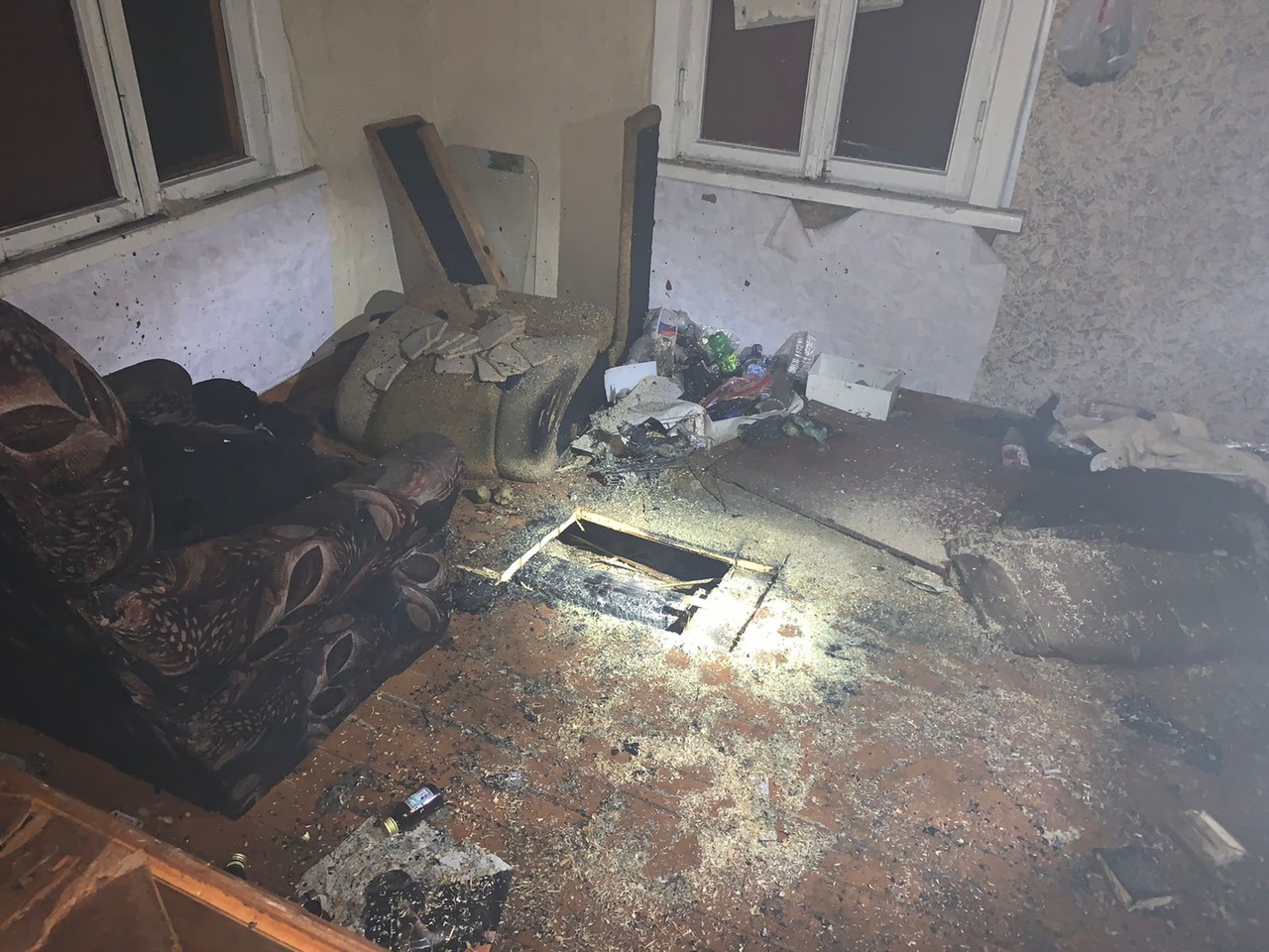 В Вологде мужчина пострадал при пожаре в заброшенном доме на улице Гоголя