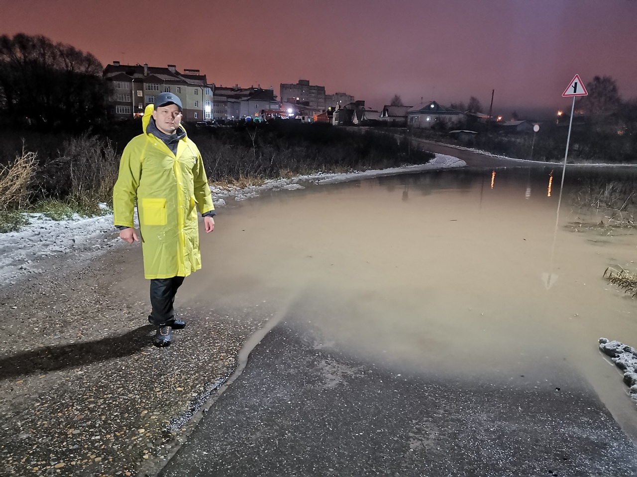 Уровень воды в реке вологда сегодня. Вологда река сейчас. Затопление города Вологда.