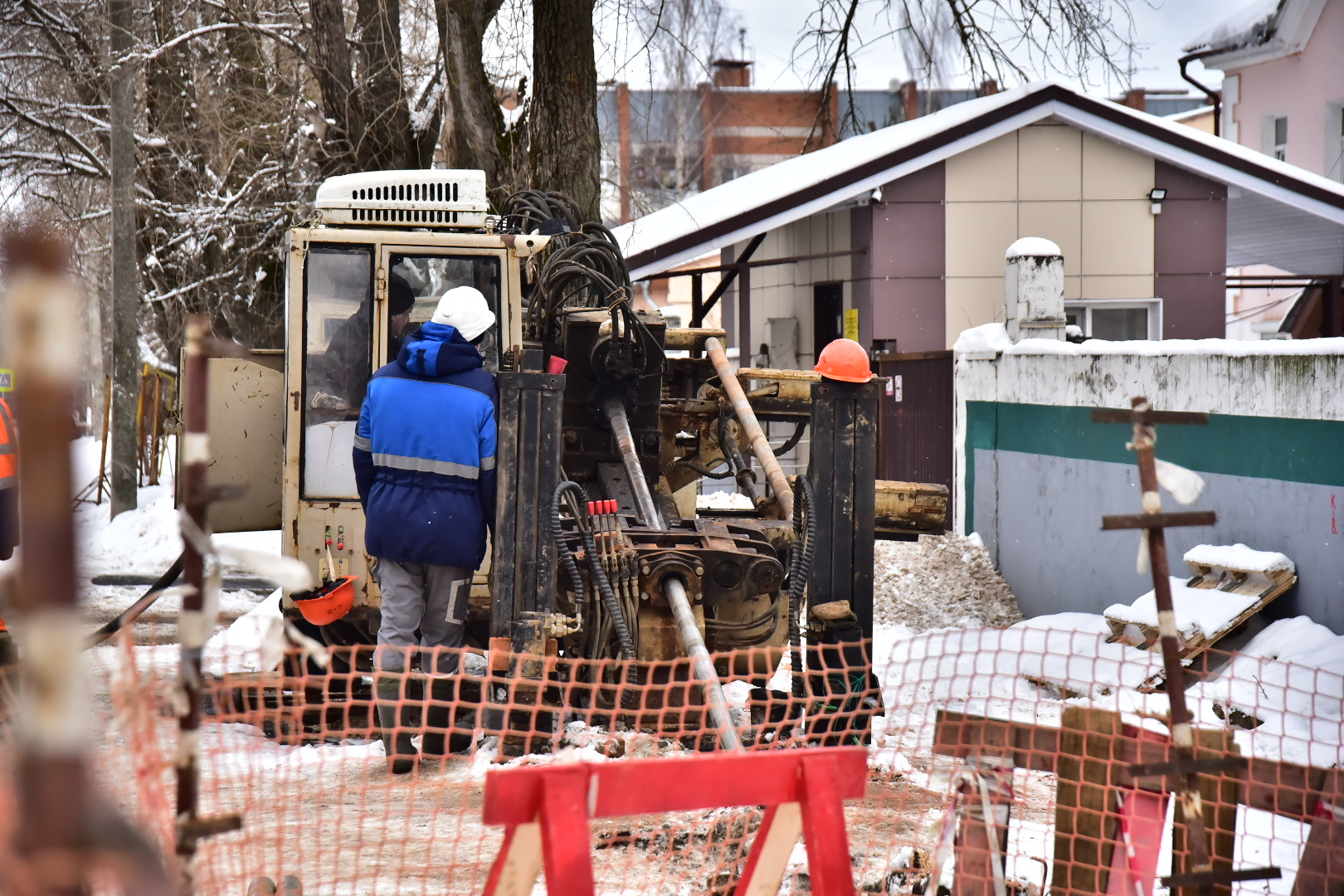 В Вологде началась замена сетей на улицах, вошедших в нацпроект «Безопасные  качественные дороги» | 15.02.2023 | Вологда - БезФормата