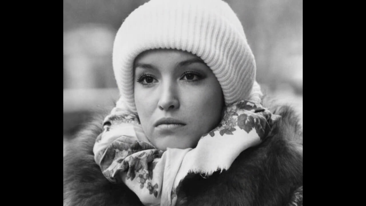 «Шла овча из Череповча». Анна Самохина — прекрасное лицо лихих 90-х