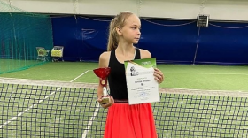 Виталия Попова стала победительницей соревнований по теннису в Санкт-Петербурге