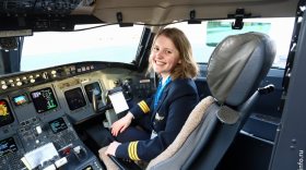 На авиапредприятии «Северсталь» работает женщина-пилот