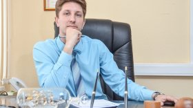 Губернатор Олег Кувшинников принял отставку начальника департамента строительства