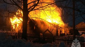 В Шекснинском районе семья с четырьмя детьми осталась без жилья из-за пожара