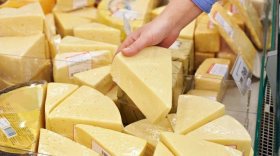 Житель Череповца получил тринадцать суток ареста за кражу своего любимого сыра