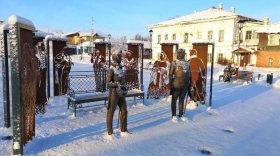 Скульптуры героев гоголевского «Ревизора» появилась в Устюжне