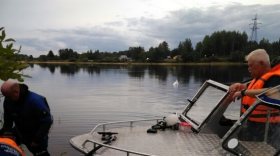 В Череповецком районе вертолет упал в воду: один человек погиб