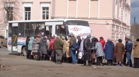 В Вологде пенсионерам бесплатно выдают проездные на май