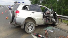 В Вологодском районе при столкновении Тойоты и грузовика погиб мужчина