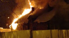 В Вологде подожгли дом рядом с Узким переулком: погибли двое мужчин