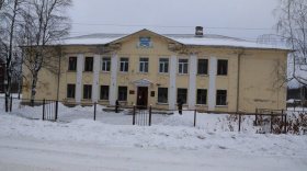 Школу в Харовске пообещали отремонтировать к 1 сентября 2016 года