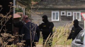 В Устюженском районе полицейского обвиняют в избиении черного лесоруба