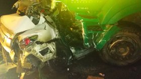 В Грязовецком районе водитель «Тойоты» врезался в КамАЗ и погиб