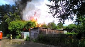 На Кирпичной в Вологде загорелся дом