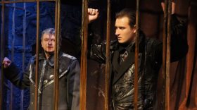«Гамлета» в постановке Вологодского драмтеатра можно посмотреть онлайн 18 и 19 апреля
