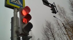 Новый светофор напротив гипермаркета на Окружном шоссе в Вологде с 1 ноября изменит режим работы