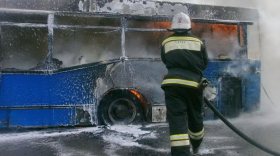 В Череповце загорелся пассажирский автобус