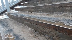 На отремонтированном Красном мосту в Вологде разваливаются ступени