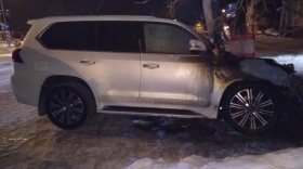 В Вологде подожгли «Лексус»: ущерб составил 3 млн рублей