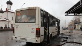 В центре Вологды сгорел пассажирский автобус