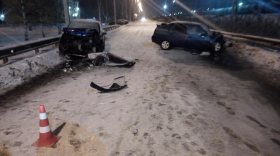 Пять человек пострадали в столкновении ВАЗа и «Опеля» в Вологде