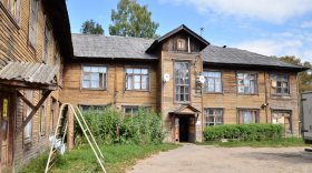 Жильцам аварийного дома на Прядильщиков в Вологде предложили временное жилье