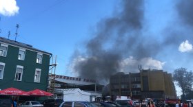 Рыбный склад на городском рынке в Вологде загорелся из-за короткого замыкания
