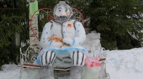 Снежные скульптуры по мотивам стихов Рубцова появились в центре Тотьмы