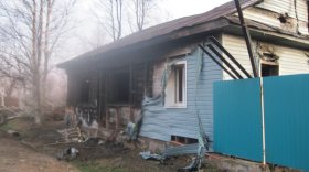 В Белозерске инспектор ДПС спас девочку из горящего дома