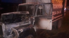 В Череповце сгорел грузовой автомобиль