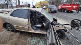 В Череповце на Северном шоссе столкнулись три автомобиля