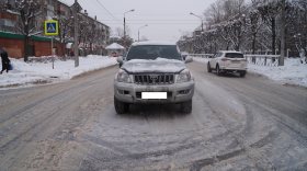 В Череповце на пешеходном переходе пьяный водитель сбил женщину с детской коляской