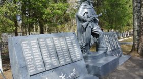 На мемориале в Дитятьево вспомнили солдат, которые погибли от ран в госпиталях Вологодской области