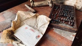 Вологодские реставраторы нашли тайник с письмами в доходном доме на улице Кирова