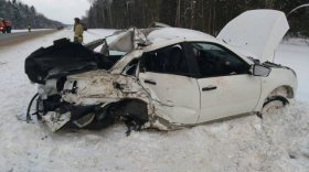 В Шекснинском районе "Лада Гранта" врезалась в самосвал: водитель легковушки погиб