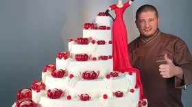 Торт на день рождения Деда Мороза испечет «звездный» кондитер Ренат Азгамов