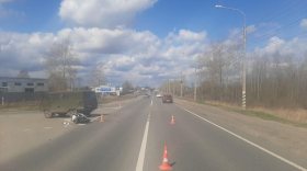 В Вологде на Окружном шоссе мотоциклист въехал в УАЗ