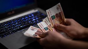 Жители Вологды за год отдали мошенникам 132 миллиона рублей