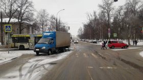 Пассажирка автобуса госпитализирована после ДТП в Вологде