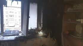 В общежитии Череповца в одной из комнат загорелся телевизор