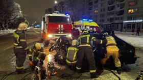 37-летний водитель ВАЗа пострадал в ДТП в новогоднюю ночь в Вологде