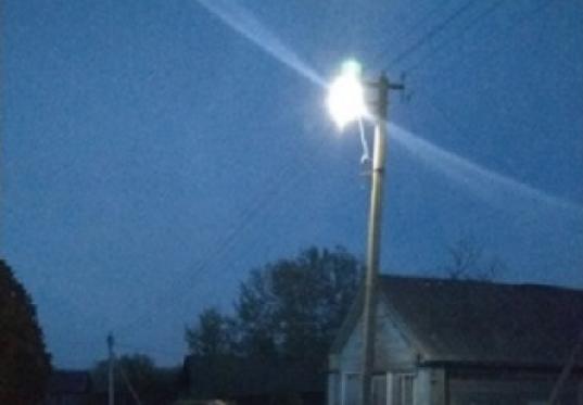 В Вологодском районе для ремонта фонаря понадобилось поручение губернатора